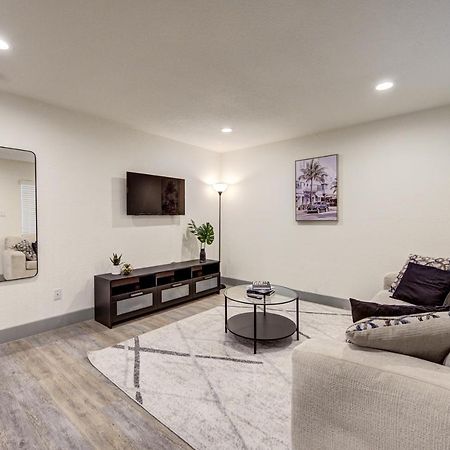 Trendy Midtown Apt, Walk To Shops & Sites, Pets Ok Хьюстон Экстерьер фото