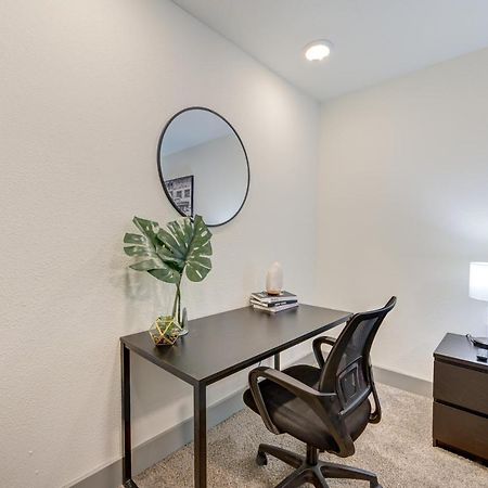 Trendy Midtown Apt, Walk To Shops & Sites, Pets Ok Хьюстон Экстерьер фото