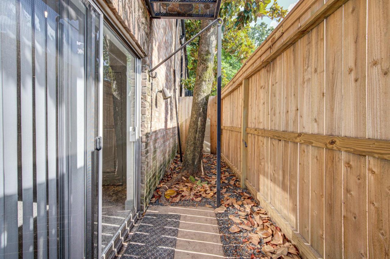 Trendy Midtown Apt, Walk To Shops & Sites, Pets Ok Хьюстон Экстерьер фото