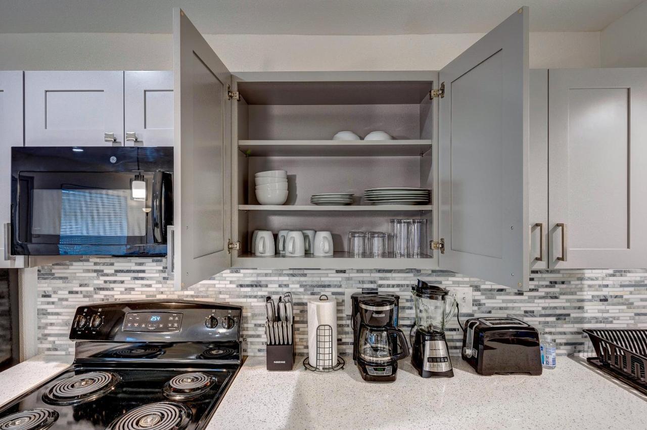 Trendy Midtown Apt, Walk To Shops & Sites, Pets Ok Хьюстон Экстерьер фото