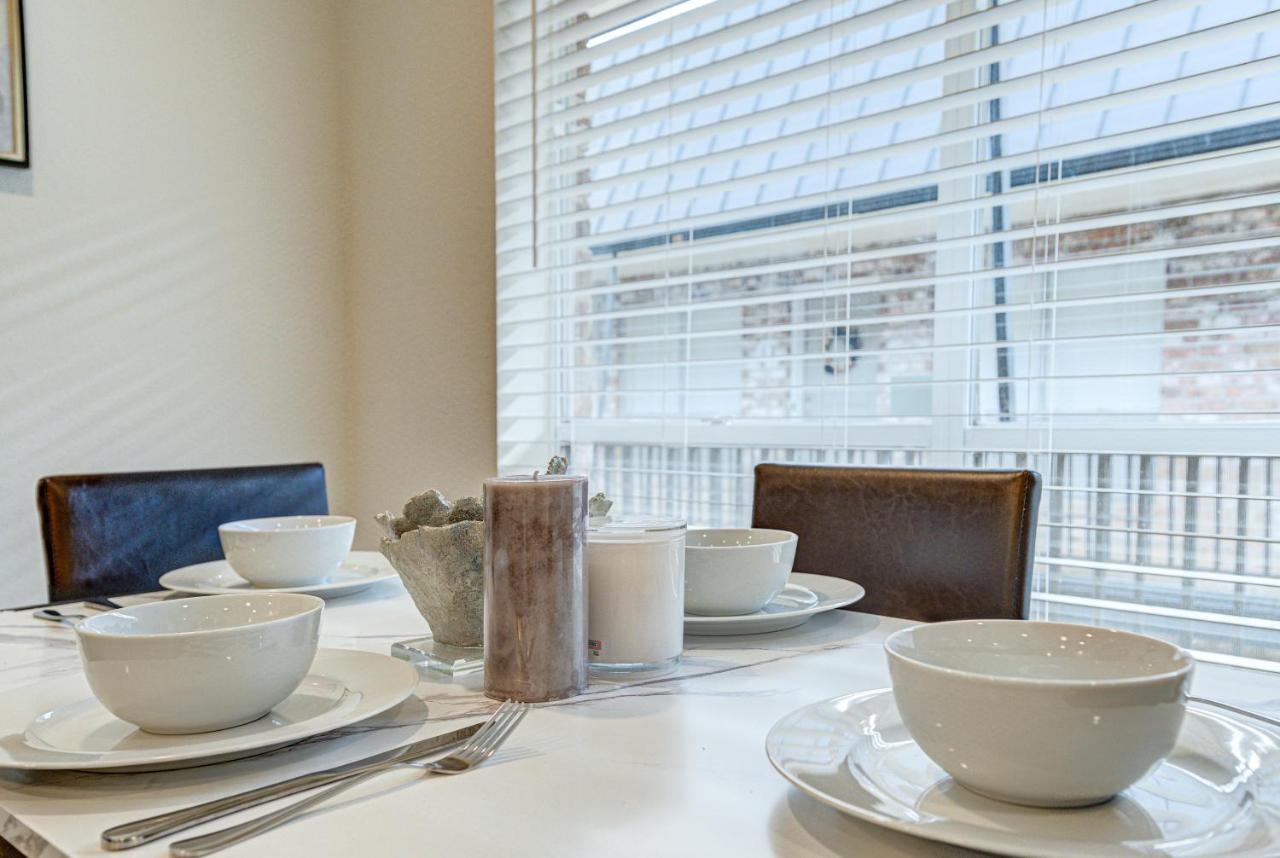 Trendy Midtown Apt, Walk To Shops & Sites, Pets Ok Хьюстон Экстерьер фото