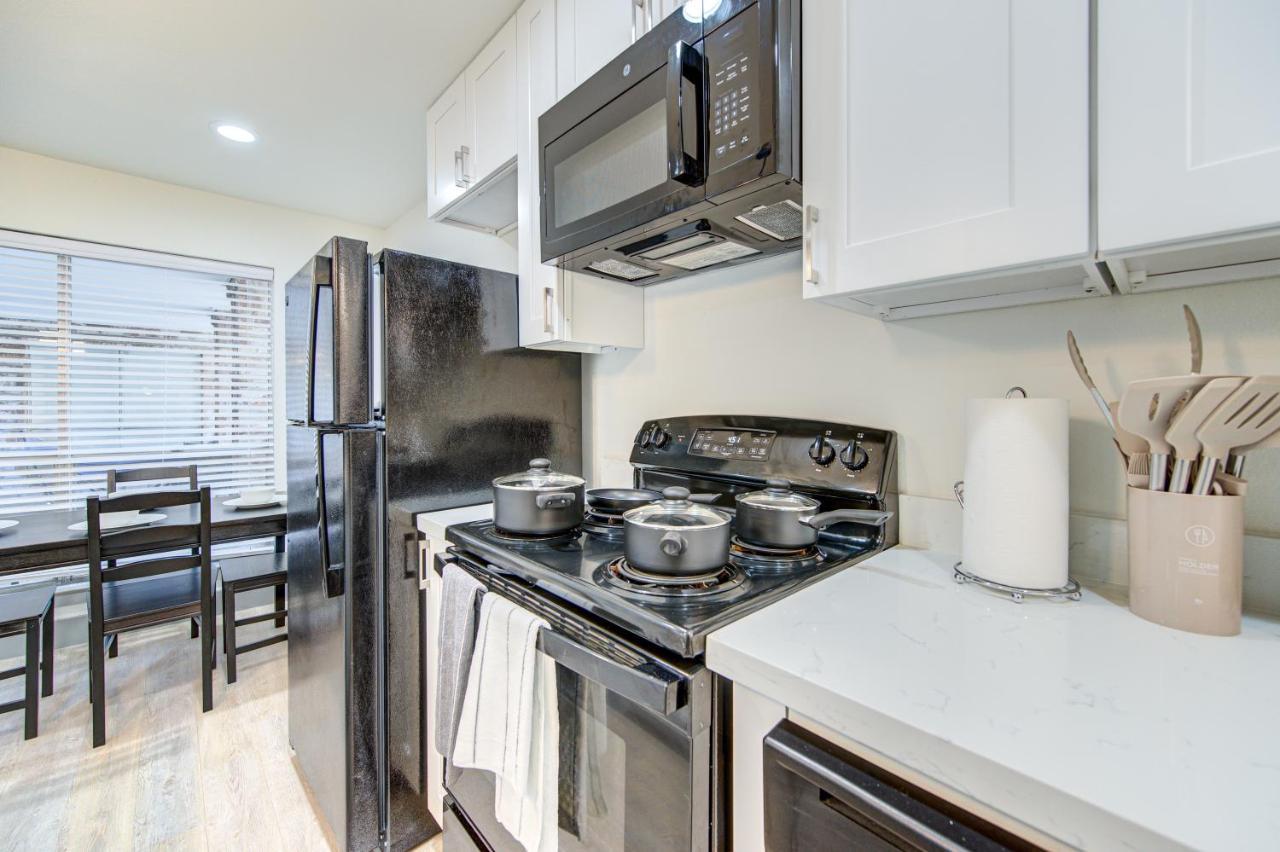 Trendy Midtown Apt, Walk To Shops & Sites, Pets Ok Хьюстон Экстерьер фото